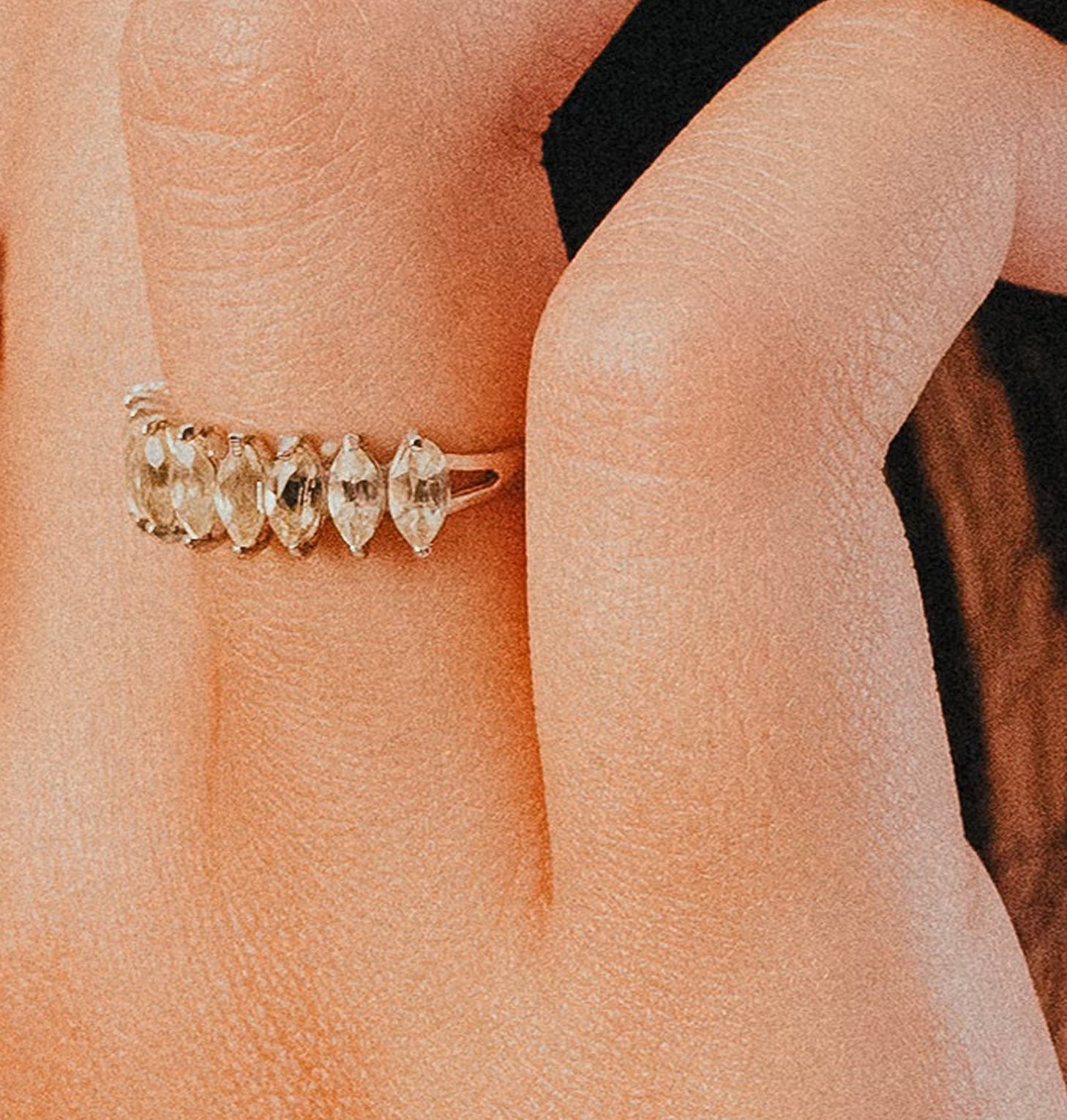 Linea Beryl Ring