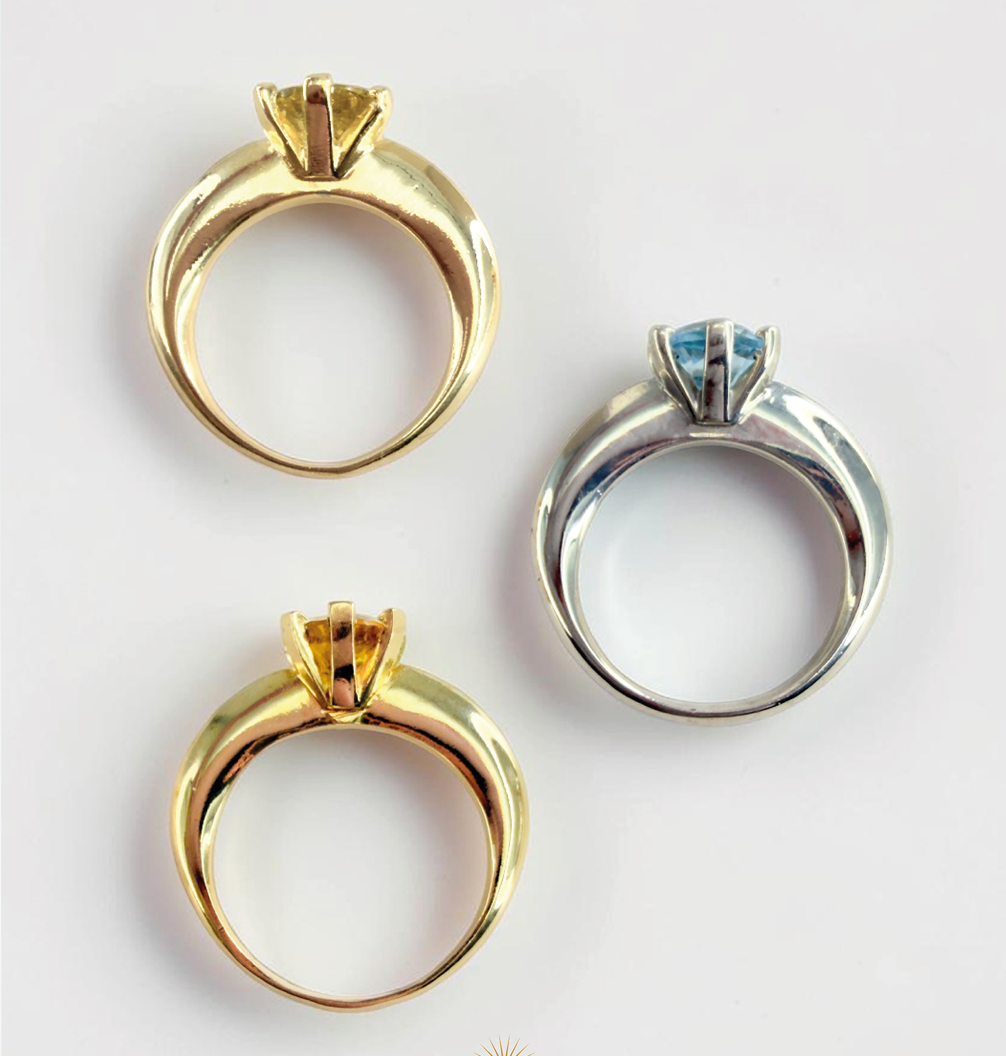 Unna Zari Sky Topaz Solitaire Ring
