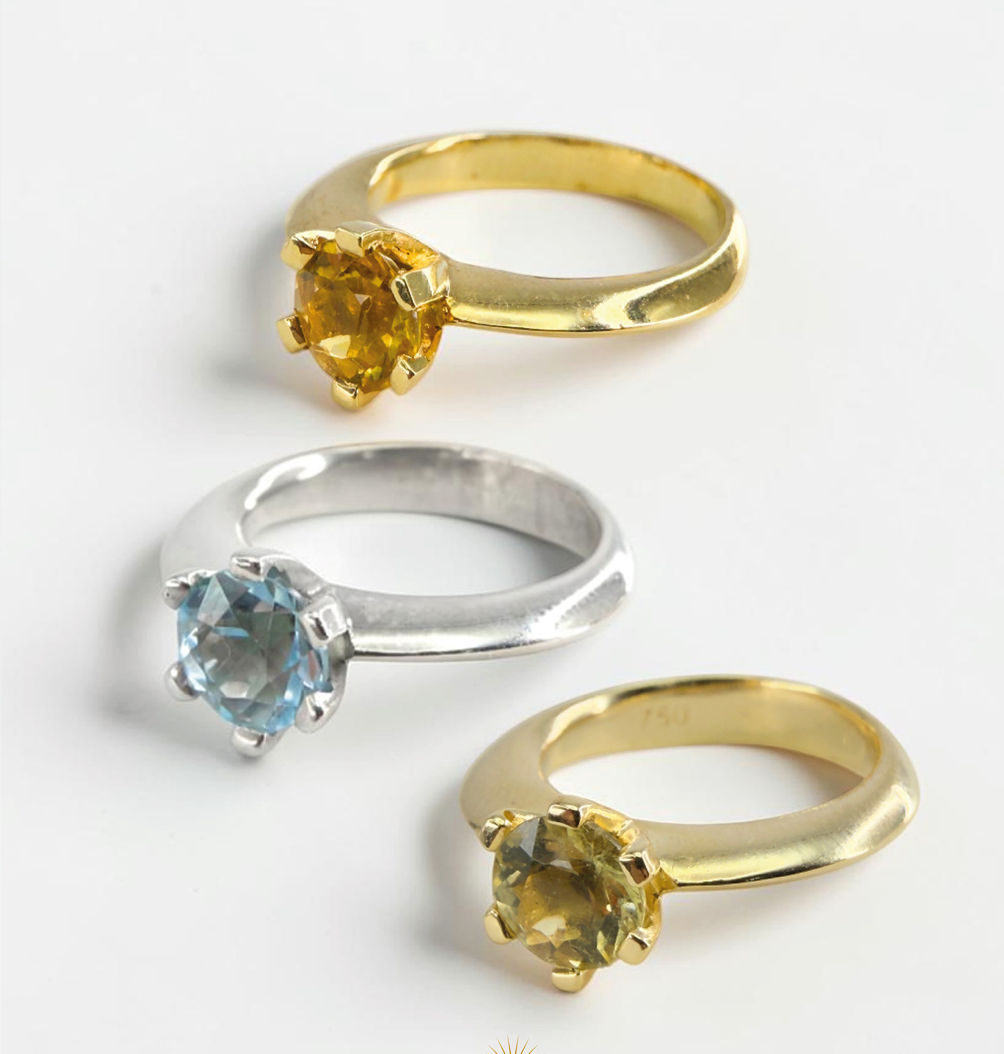 Unna Zari Sky Topaz Solitaire Ring
