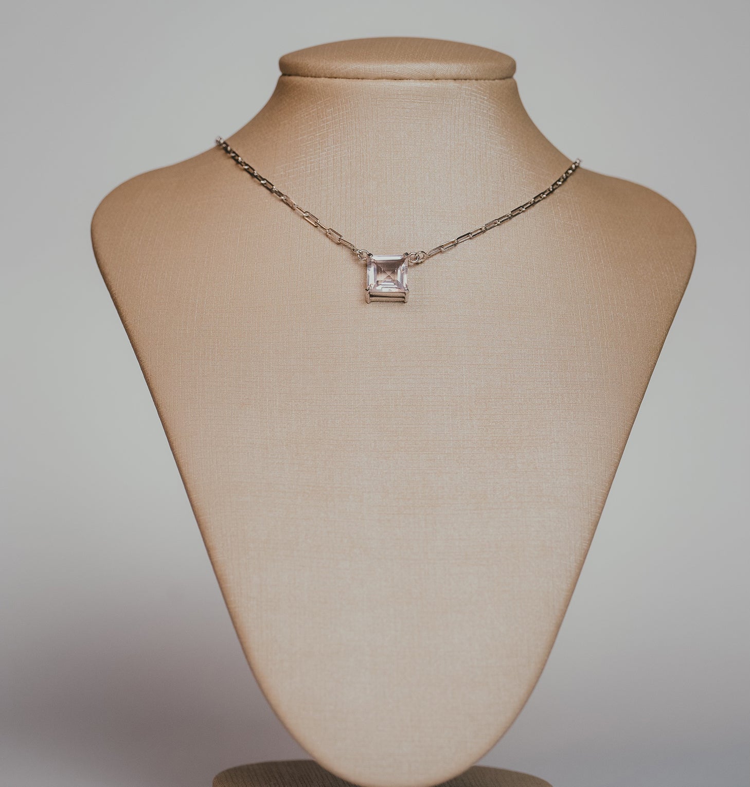 Essenza Rose Quartz Choker