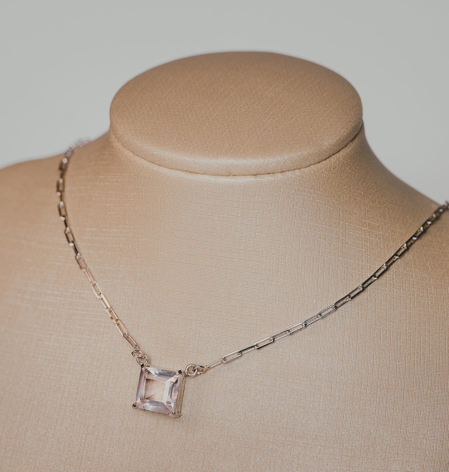 Essenza Rose Quartz Choker